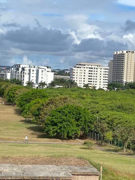 Stylish & Luxury 2-Bed Parkside Apart With Pool Vacoas-Phoenix Luaran gambar
