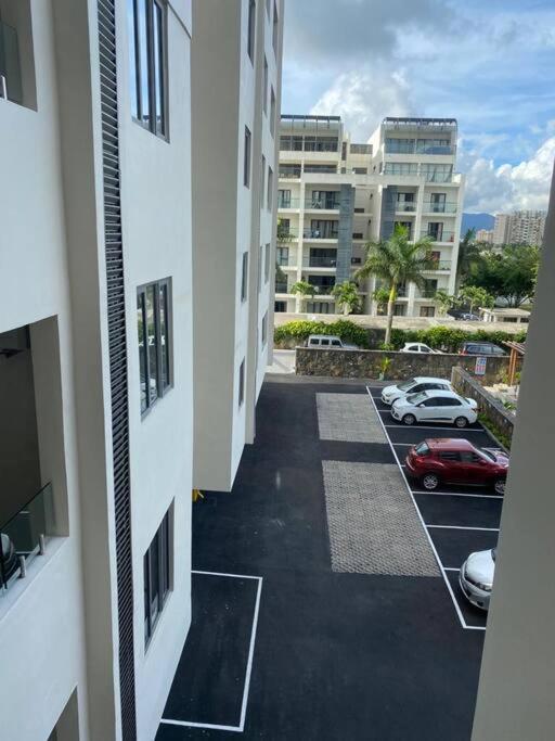 Stylish & Luxury 2-Bed Parkside Apart With Pool Vacoas-Phoenix Luaran gambar